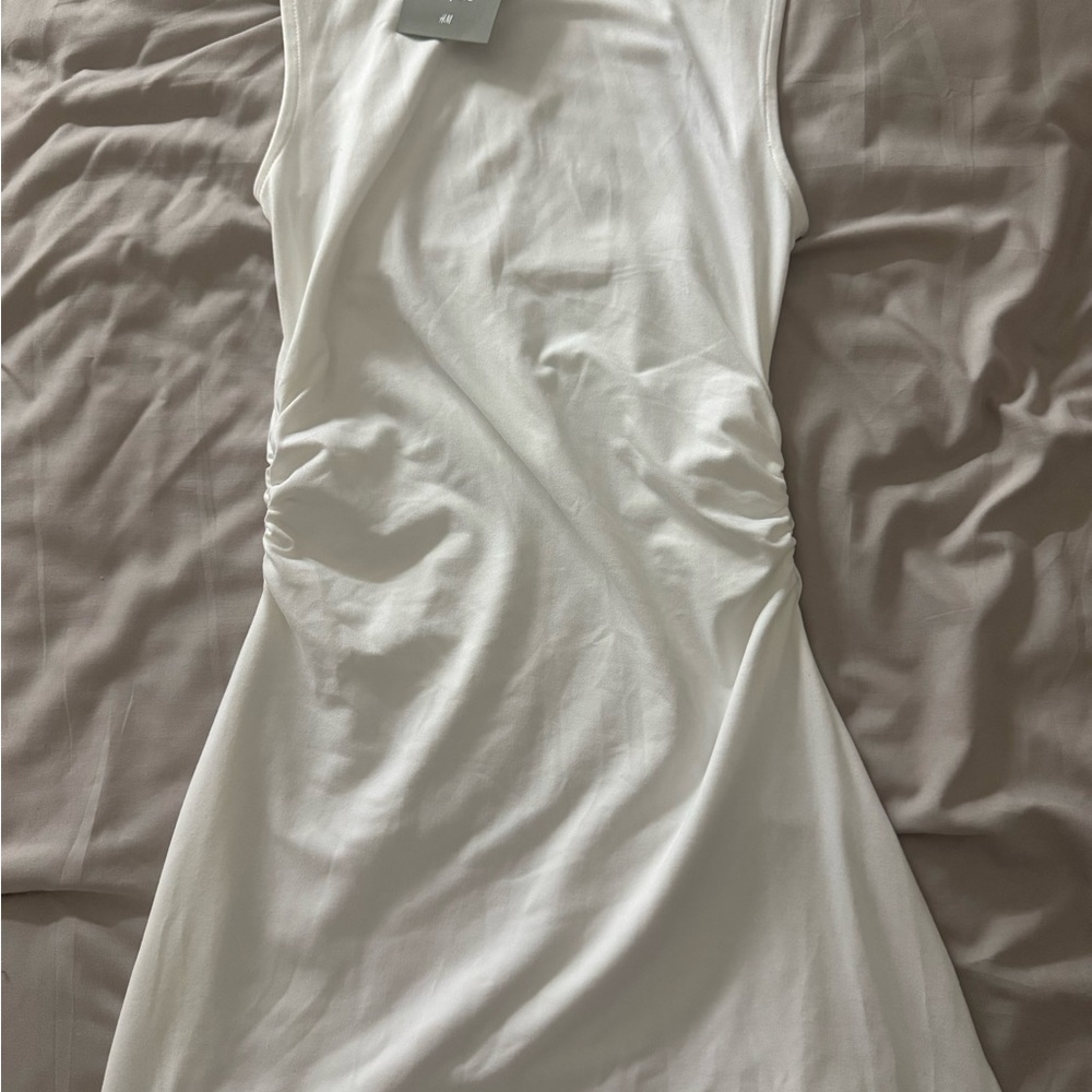 H&M White Sleeveless Mini Dress